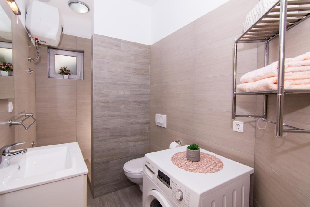Apartamento Apartman Sun Solin Exterior foto